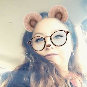 Meet your Posher, Ana